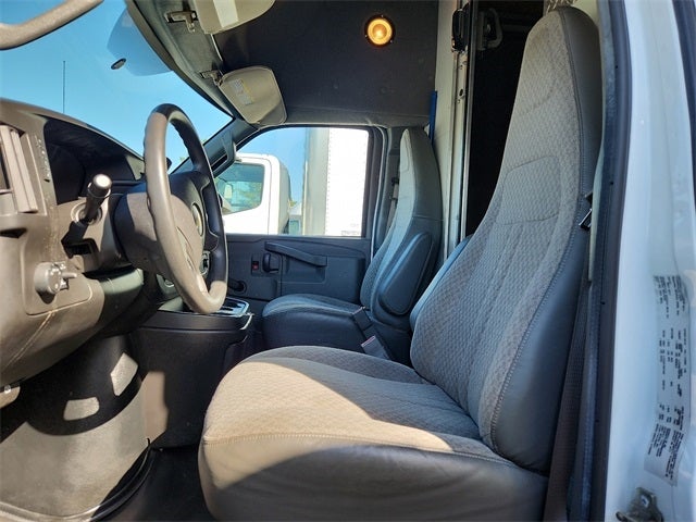 2017 Chevrolet Express 3500 Work Van Cutaway